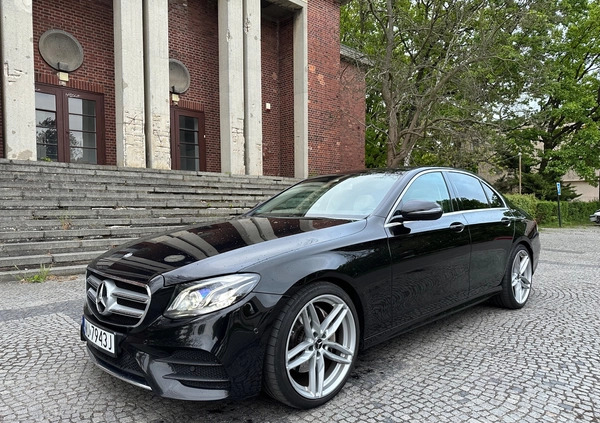 Mercedes-Benz Klasa E cena 120000 przebieg: 166000, rok produkcji 2016 z Wrocław małe 407